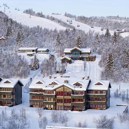 Spacious Retreat With Sauna And Parking